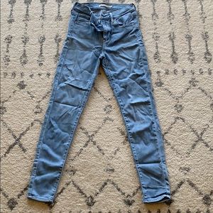 720 Levi Skinny Jeans